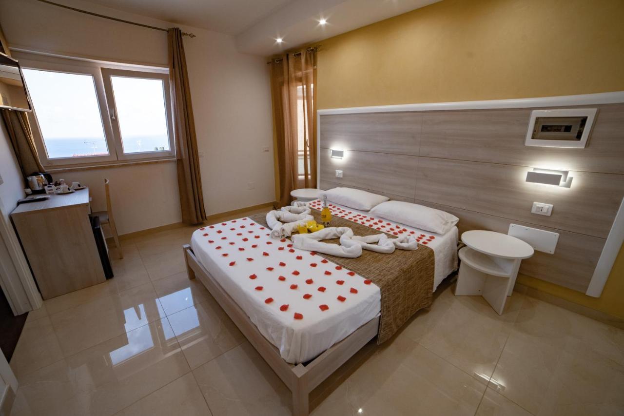 B&B Jerocades Parghelia Exterior foto