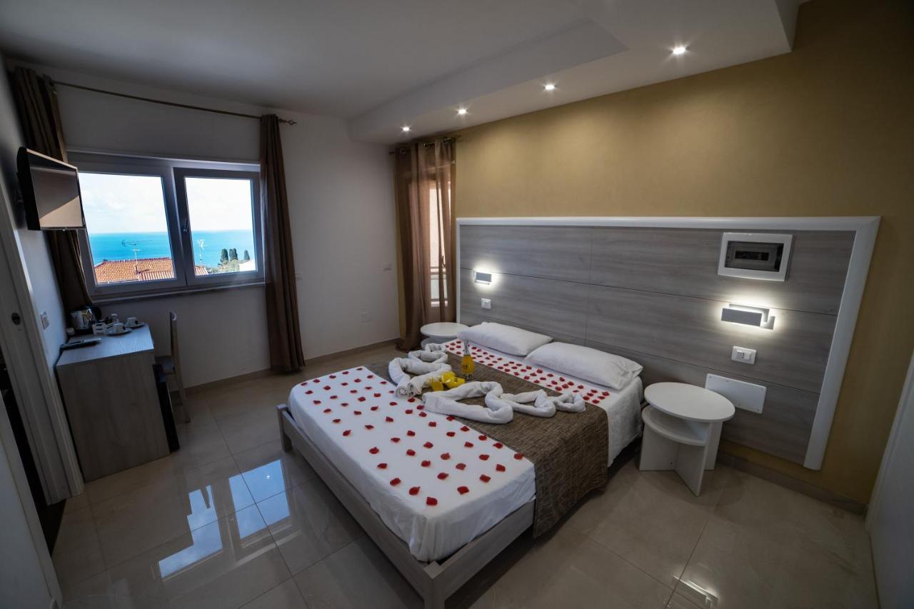B&B Jerocades Parghelia Exterior foto